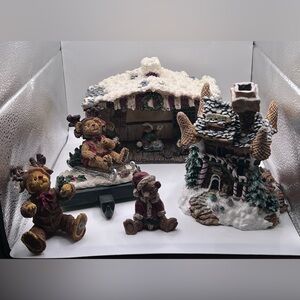 Boyd’s Bear LOT Christmas village kringles retreat Santa work shop stocking hook